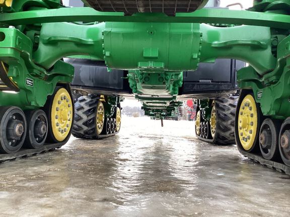 2023 John Deere 8RX 370 Tractor Rubber Track