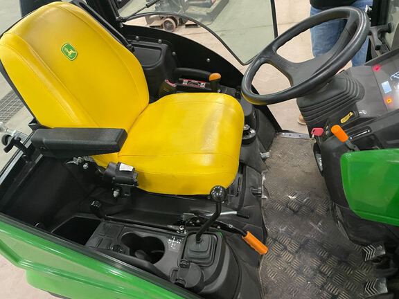2023 John Deere 1025R Tractor Compact