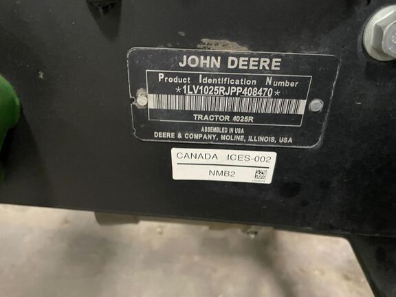 2023 John Deere 1025R Tractor Compact