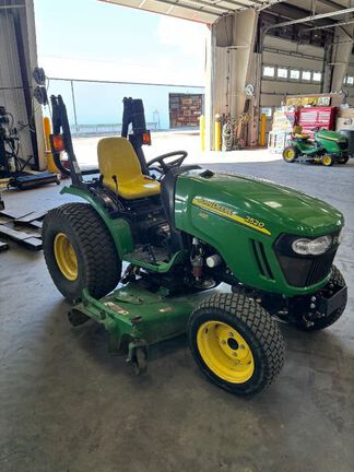 2011 John Deere 2520 Tractor Compact