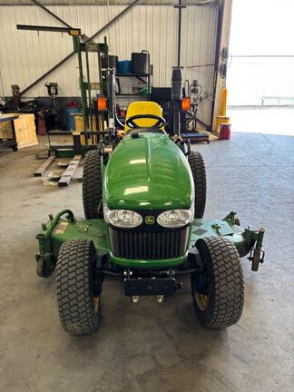 2011 John Deere 2520 Tractor Compact