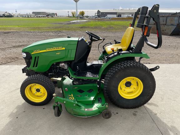 2011 John Deere 2520 Tractor Compact