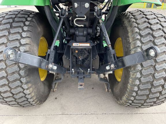 2011 John Deere 2520 Tractor Compact