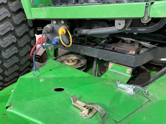 2011 John Deere 2520 Tractor Compact