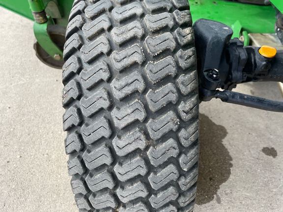 2011 John Deere 2520 Tractor Compact