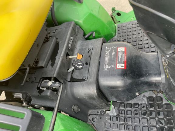 2011 John Deere 2520 Tractor Compact
