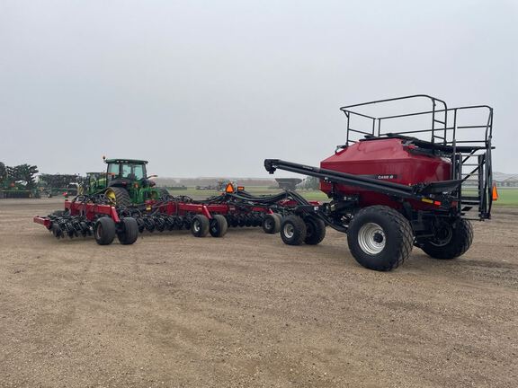 Case SDX40 Air Seeder