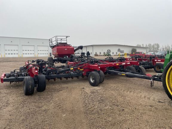 Case SDX40 Air Seeder
