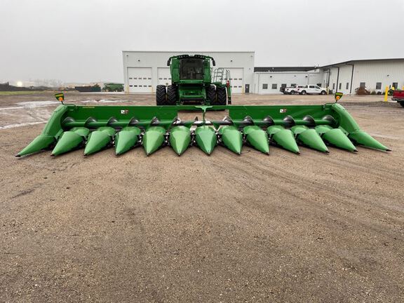 2009 John Deere 612C Header Corn Head