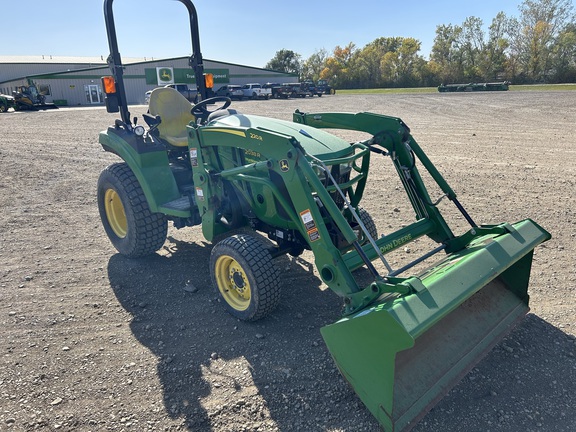 2017 John Deere 2038R Tractor Compact