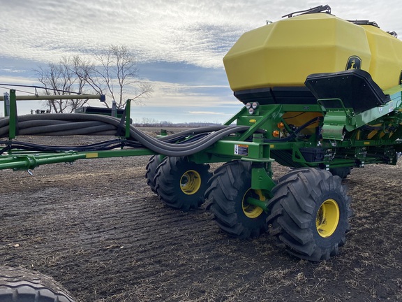 2022 John Deere N560 Air Seeder