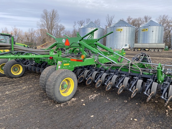 2022 John Deere N560 Air Seeder