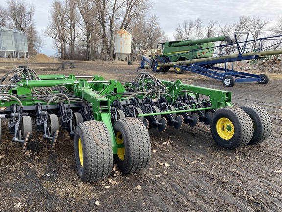 2022 John Deere N560 Air Seeder