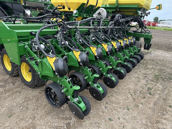 2022 John Deere DB44 Planter