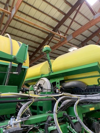 2013 John Deere DB44 Planter