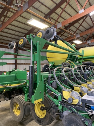 2013 John Deere DB44 Planter