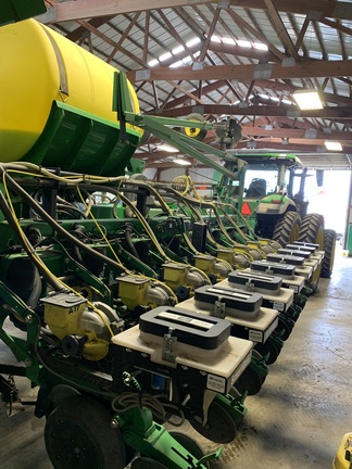 2013 John Deere DB44 Planter