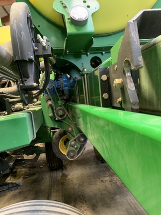 2013 John Deere DB44 Planter