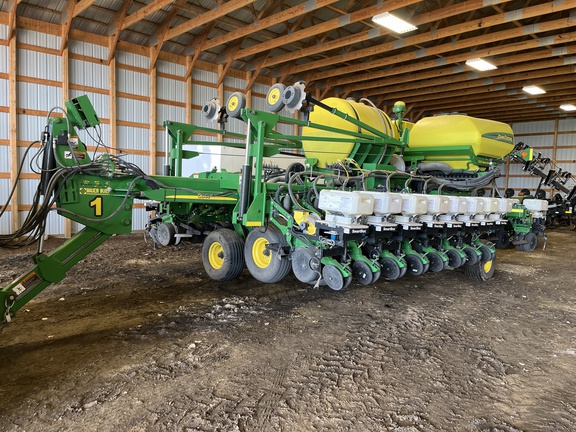 2013 John Deere DB44 Planter