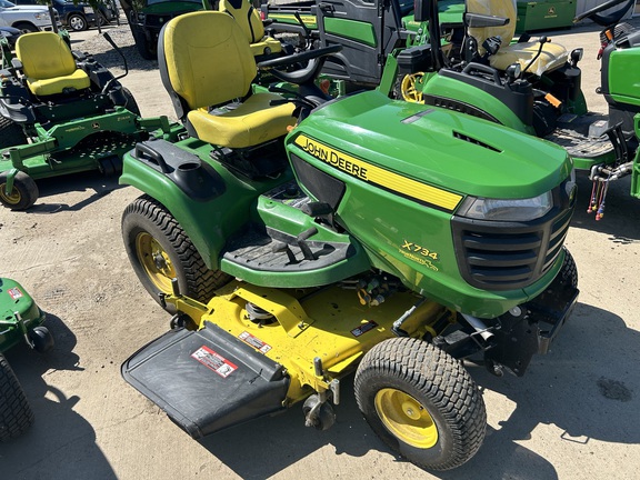 2017 John Deere X734 Garden Tractor