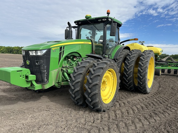 2018 John Deere 8370R Tractor