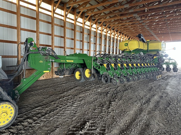 2022 John Deere DB66 Planter