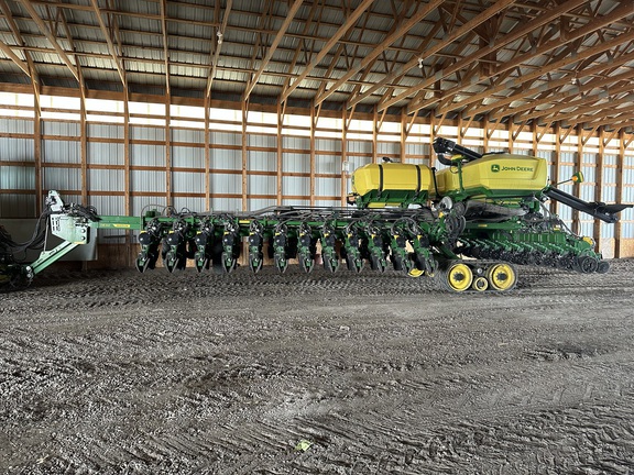 2022 John Deere DB66 Planter