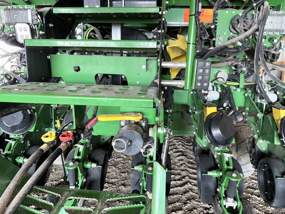 2022 John Deere DB66 Planter