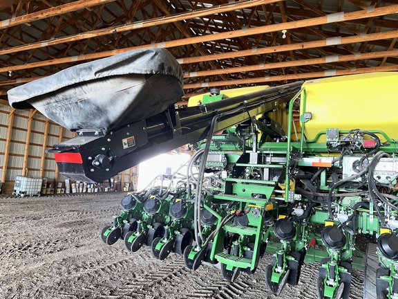 2022 John Deere DB66 Planter