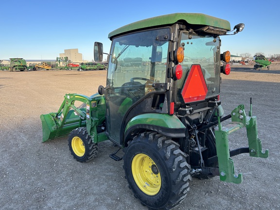 2022 John Deere 2025R Tractor Compact