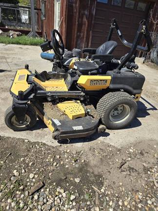 2009 Cub Cadet S7237 Mower/Zero Turn