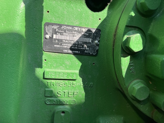 2023 John Deere 8R 250 Tractor