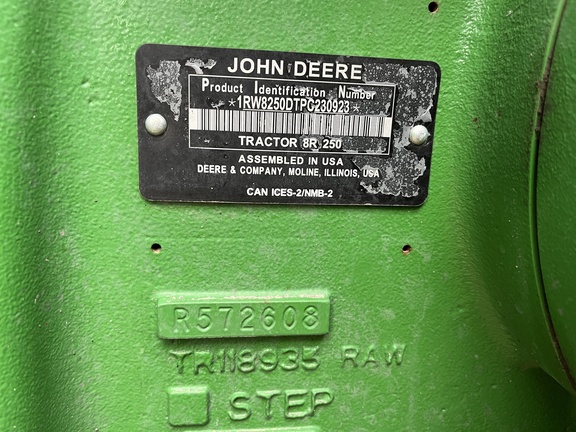 2023 John Deere 8R 250 Tractor