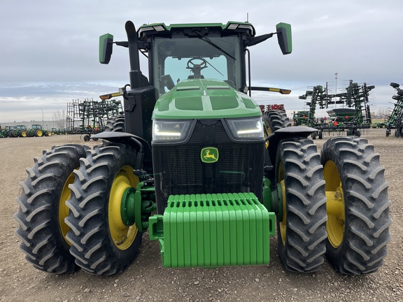 2023 John Deere 8R 250 Tractor