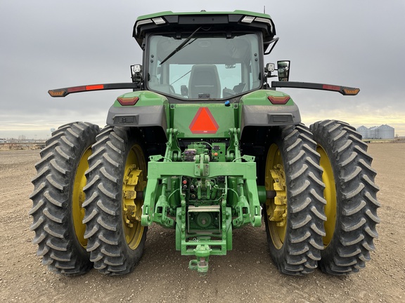 2023 John Deere 8R 250 Tractor