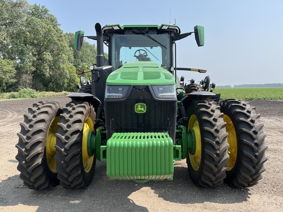 2023 John Deere 8R 250 Tractor