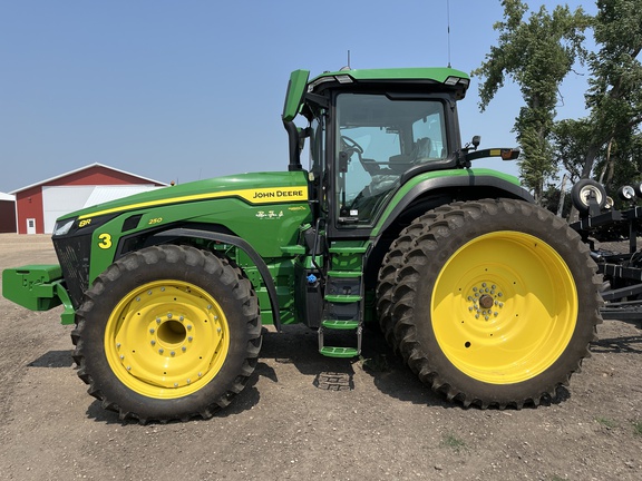 2023 John Deere 8R 250 Tractor