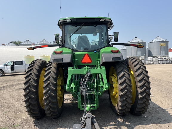 2023 John Deere 8R 250 Tractor