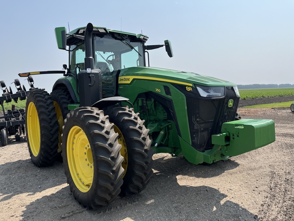 2023 John Deere 8R 250 Tractor