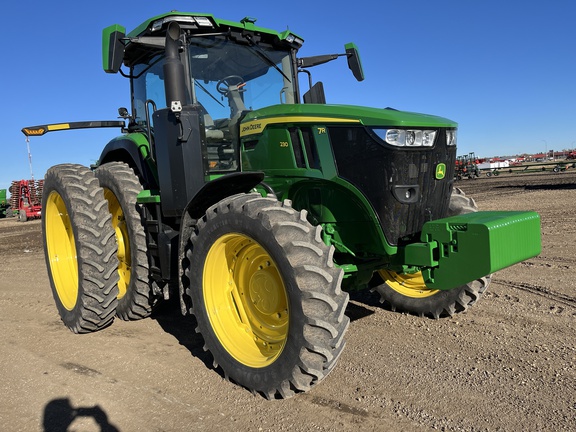 2023 John Deere 7R 230 Tractor