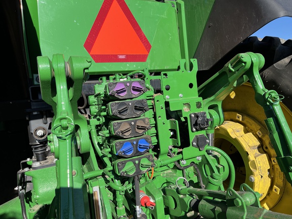 2023 John Deere 7R 230 Tractor