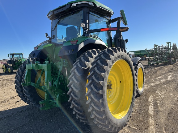 2023 John Deere 7R 230 Tractor