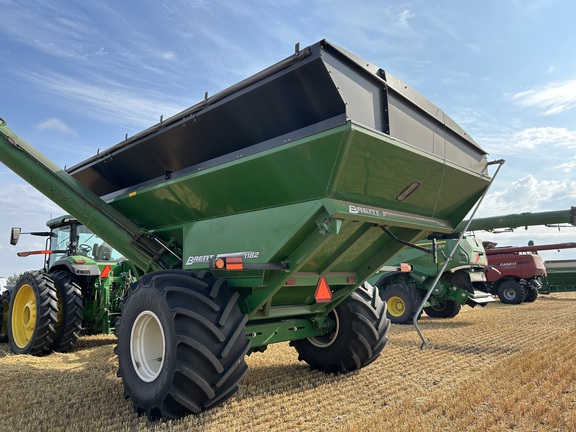 2016 Brent 1182 Grain Cart