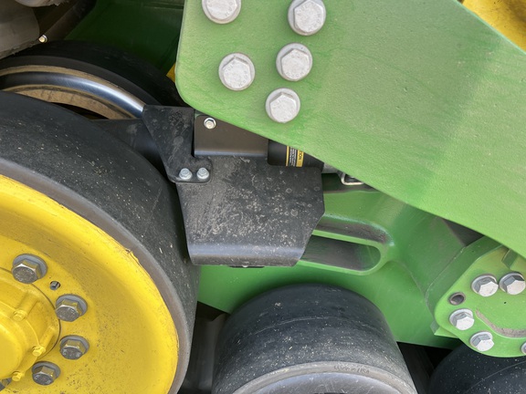 2022 John Deere 9RX 590 Tractor Rubber Track