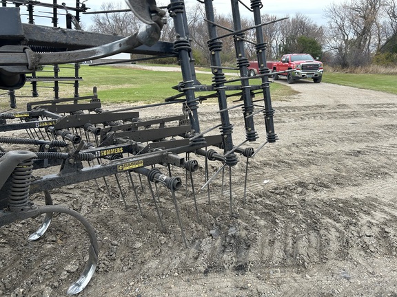 2016 John Deere 2410 Chisel Plow