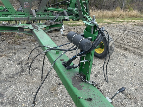 2017 John Deere 2410 Chisel Plow