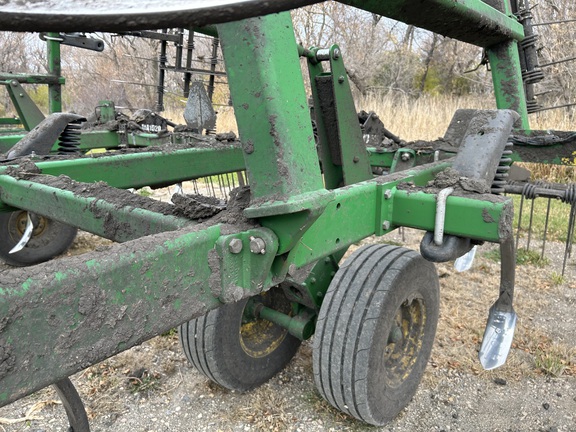 2017 John Deere 2410 Chisel Plow