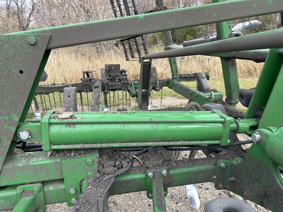 2017 John Deere 2410 Chisel Plow