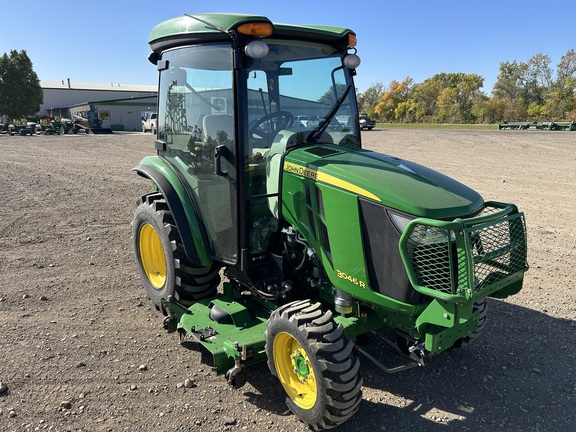 2015 John Deere 3046R Tractor Compact