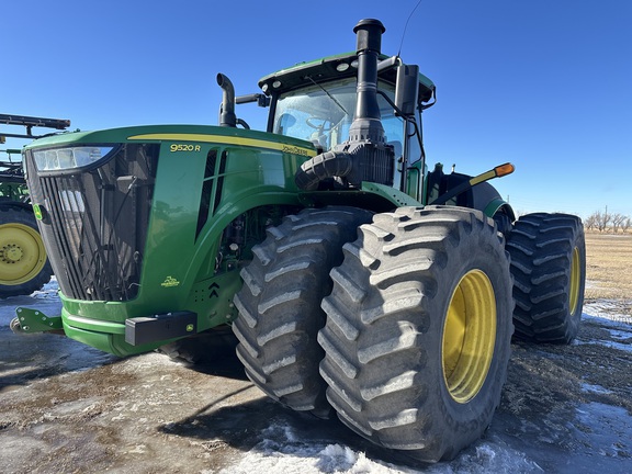2018 John Deere 9520R Tractor 4WD